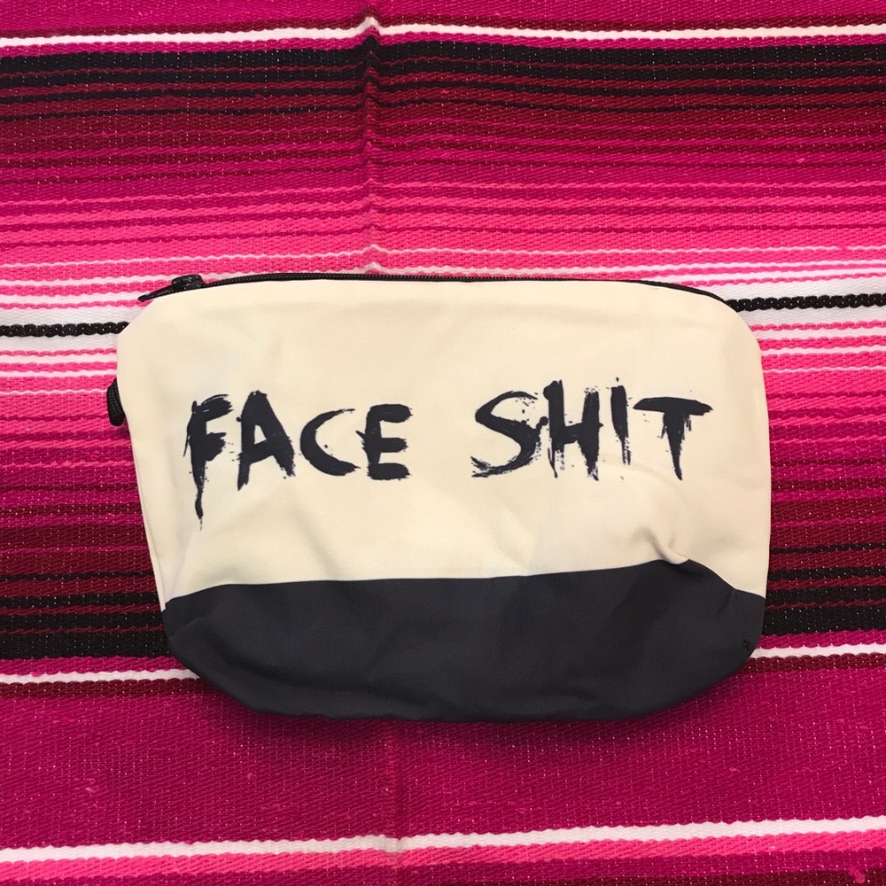 NWT Verbiage Makeup/ Toiletry bag
